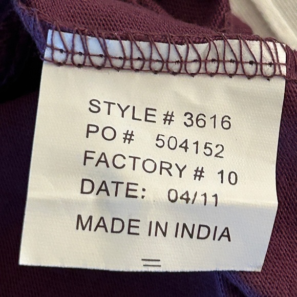 Disney Tower of Terror Twilight Zone T Shirt SZ XL Jr Purple & Black Glitter NWT - Picture 12 of 12